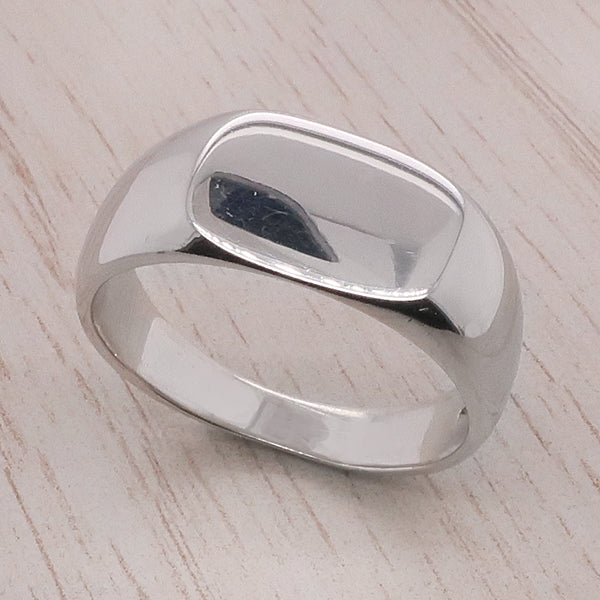 Cushion shape plain signet ring in 9ct white gold