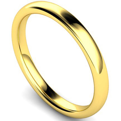 Slight court profile wedding ring in yellow gold | 2.5mm width